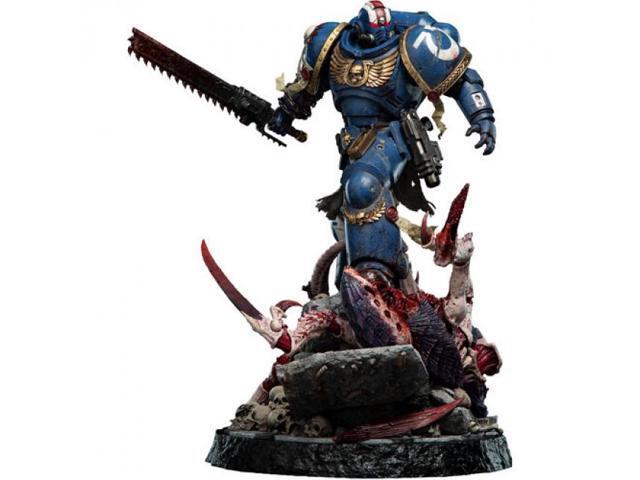 WETA Workshop - Warhammer 40K - Lieutenant Titus - Battleline Edition Polystone Statue