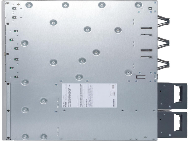 Cisco Catalyst 9300 48-port 1G copper with fixed 4x10G/1G SFP+ uplinks, PoE+, Network Essentials C9300L-48P-4X-E