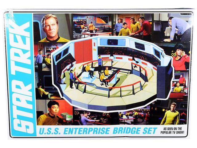 Skill 2 Model Kit U. S.S. Enterprise Command Bridge Set 'Star Trek' (1966-1969) TV Show 1/32 Scale Model by AMT