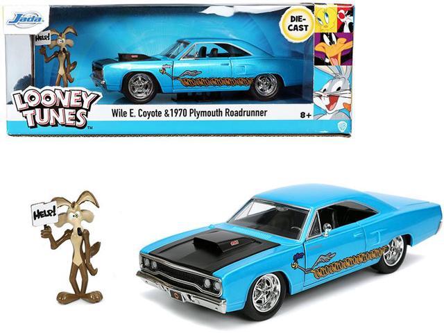 1970 Plymouth 440-6BBL RoadRunner Light Blue Met. & Wile E. Coyote Diecast Figure 'Looney Tunes' 1/24 Diecast Model Car by Jada