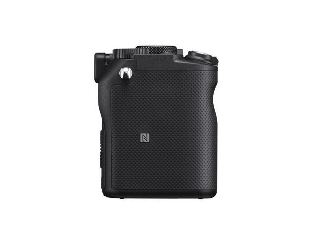 Sony - Alpha 6400 APS-C Mirrorless Camera 4K Video Camera with E 18-135mm f/3.5-5.6 OSS Lens - Black - image 7