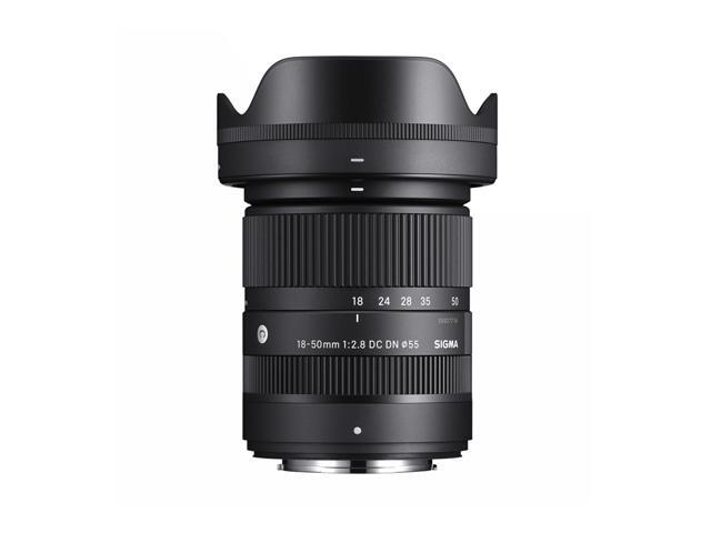 Sigma 18-50mm F2.8 DC DN Contemporary Lens for Fujifilm X Mount with Hard Case Travel Bundle (4 Items)