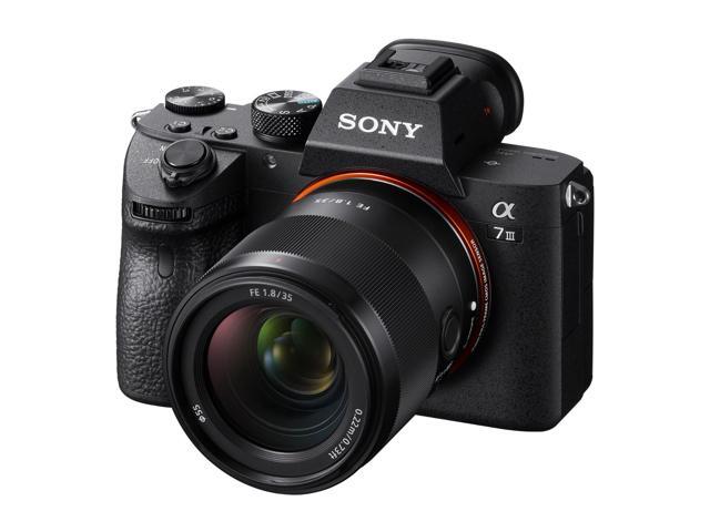 Sony - 35mm f/1.8 FE Wide-Angle Lens for Select E-Mount Cameras - Black - image 5