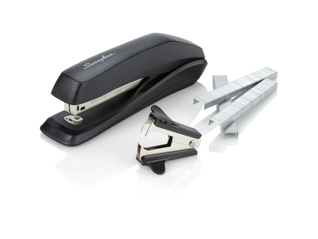 Acco Standard Stapler w/1250 Staples and Stapler Remover Black 54567