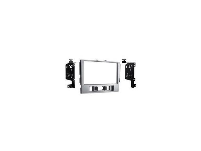 Metra - Dash Kit for Select 2010-2012 Hyundai Santa DDIN - Silver - image 3