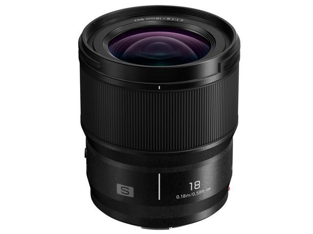 Panasonic LUMIX S 18mm f/1.8 Lens, Bundle with Small Lens Case, 67mm Filter Kit, Lens Pen Lens Cleaner, Cleaning Kit and Lens Cap Tether