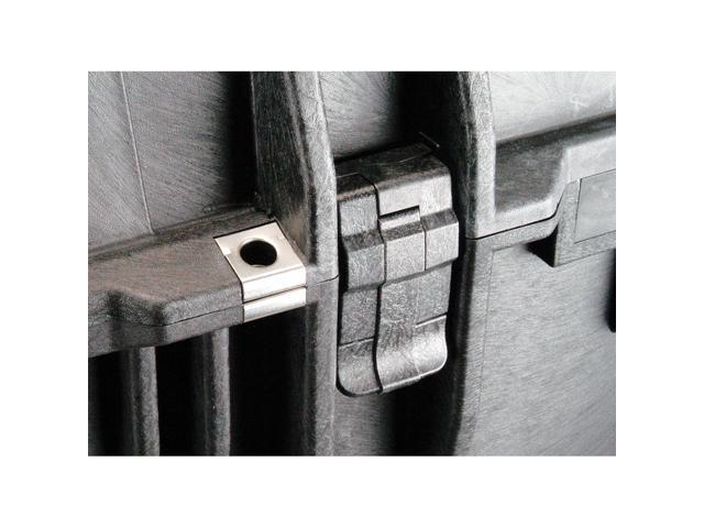 Pelican 1600 Watertight Hard Case with Dividers - Black