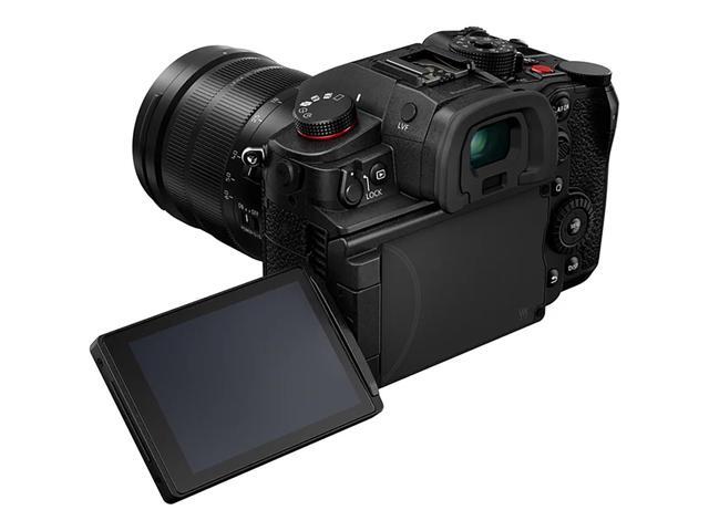 Panasonic LUMIX GH7 Mirrorless Camera with LUMIX G Leica DG Vario-Elmarit 12-60mm f/2.8-4.0 Lens