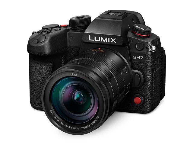 Panasonic LUMIX GH7 Mirrorless Camera with LUMIX G Leica DG Vario-Elmarit 12-60mm f/2.8-4.0 Lens