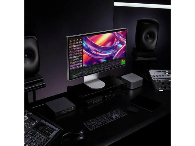 LG - 32” UltraFine evo 6K Nano IPS Black Professional Monitor with DisplayHDR 600 (Thunderbolt 5, HDMI, DisplayPort, USB-C) - Silver - image 8