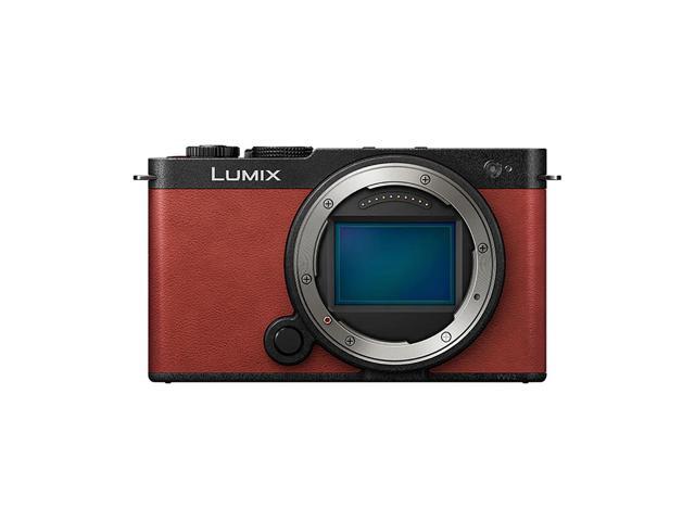 Panasonic LUMIX S9 Mirrorless Camera with 18-40mm f/4.5-6.3 Lens, Red