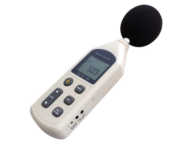 GM1356 Noise Meter 30-130dB Decibel Meter Tester Digital Sound Level Meter Handheld Noise Meter 47000 Data Records
