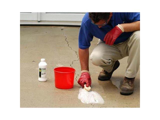 SAKRETE 120042 Concrete Cleaner, Bottle, Pale Yellow, 63 sq ft Coverage