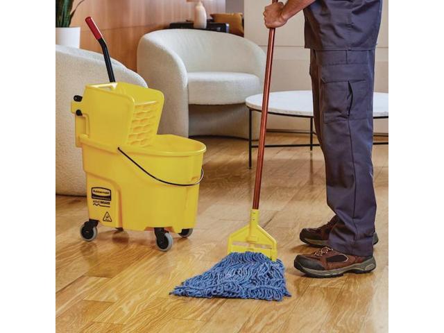 RUBBERMAID COMMERCIAL FGD25306BL00 Super Stitch Blend Mop Head, Large,