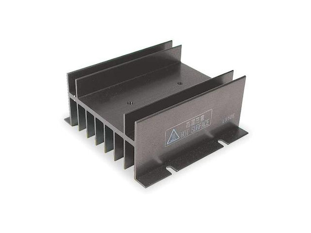 OMRON Y92B-A100 Heat Sink, Screw, 1.63 C/W