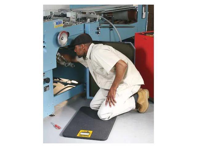 WEARWELL 518 Kneeling Pad, Black, 18' W, 30' L, 7/8' Thick, Vinyl/Nitricell
