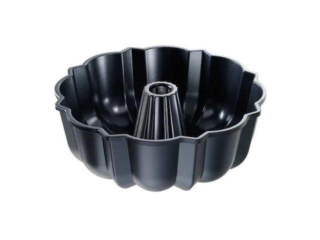 CHICAGO METALLIC 50136 Cake Pan,10-1/8 Inch
