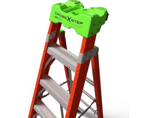 LOUISVILLE FXS1504 4 ft. Fiberglass Stepladder