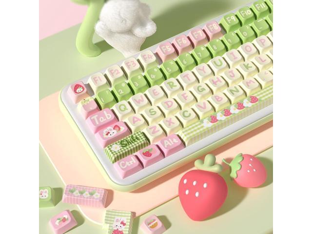 Cute Strawberry Bunny Theme keycaps 158 Key PBT keycaps MDA Custom keycap Set is Suitable for 61/87/104/108 Cherry MX Switch and Other Mechanical...