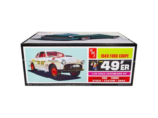 Skill 2 Model Kit 1949 Ford Coupe 'The 49'er' 3-in-1 Kit 1/25 Scale Model by AMT