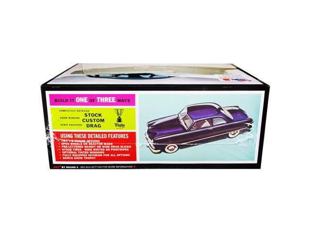Skill 2 Model Kit 1949 Ford Coupe 'The 49'er' 3-in-1 Kit 1/25 Scale Model by AMT