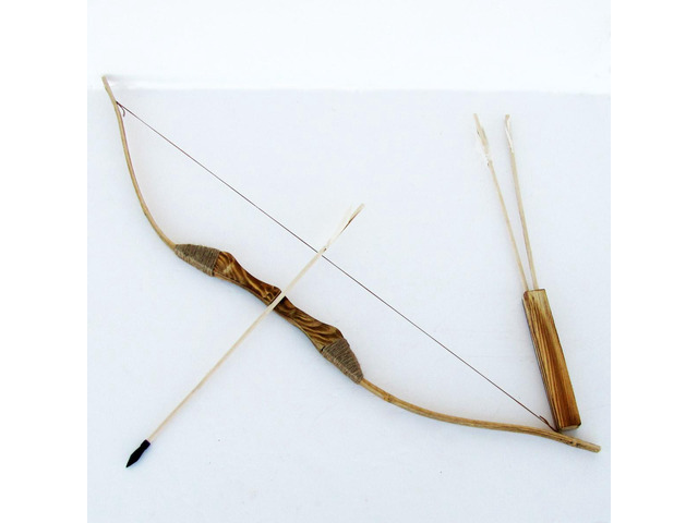 Youth Wooden Bow and Arrow with Quiver and Set of 3 Arrows
