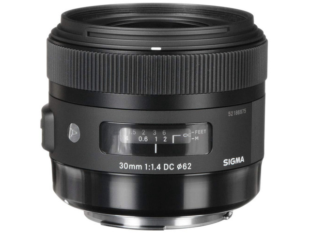 Sigma 30mm f/1.4 DC HSM Art Lens for Canon + Deluxe Lens Cleaning Kit