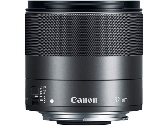 Canon EF 16-35mm f/2.8L III USM Lens With Lens Case AND Cleaning Kit