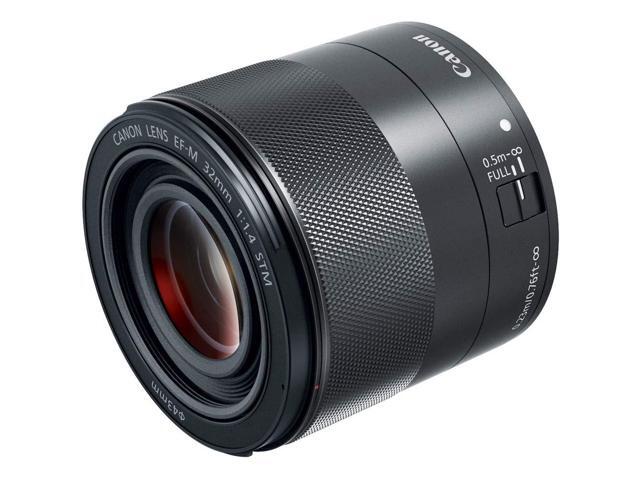Canon EF 16-35mm f/2.8L III USM Lens With Lens Case AND Cleaning Kit