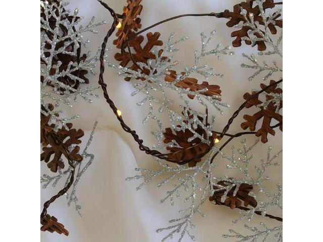 Elegani 20 LED Glitter Snowflake Fairy Lights 7.5ft Copper Wire String Light with Large & Small Glittered Snowflakes, Warm White Glow for Holiday...