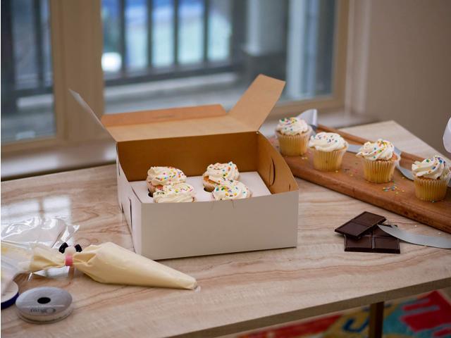 Tuck-Top Bakery Boxes, Paperboard, White, 12 x 12 x 5 0987