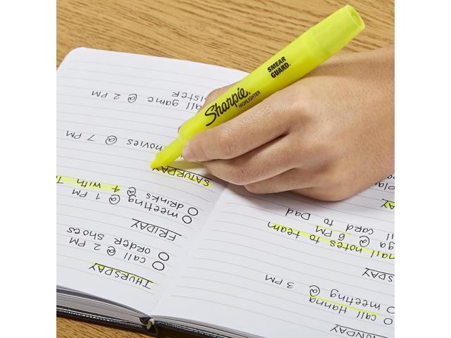 Sharpie Accent Tank Style Highlighter Chisel 1809199