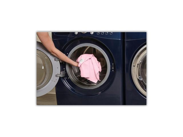 Boardwalk Microfiber Cleaning Cloths 16 x 16 Pink 24/Pack 16PINCLOTHV2