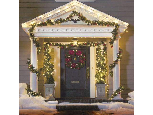 Command Clear Outdoor Light Clips with Foam Strips (16-Pack) 17017CLR-AWES