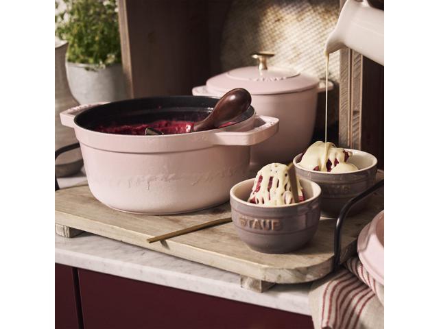 Staub Cast Iron 4-qt Round Dutch Oven - Peony Pink