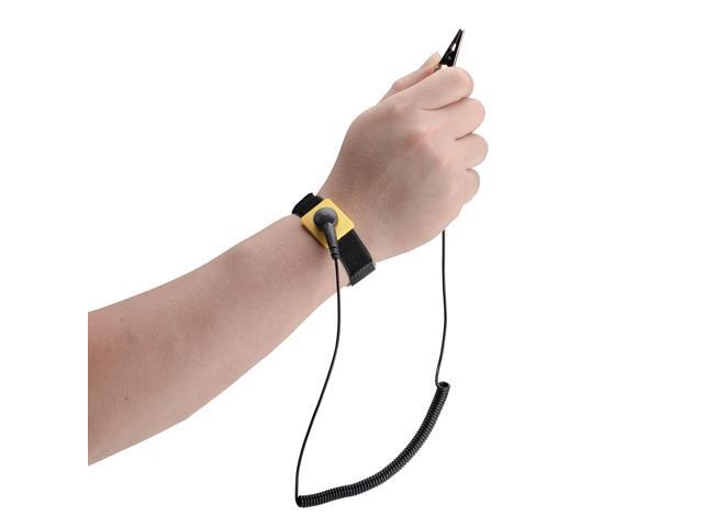 StarTech. com Antistatic Wrist Strap w/Grounding Cable, ESD Electrostatic Discharge Band, 5ft /1.5m Detachable Cord, TAA