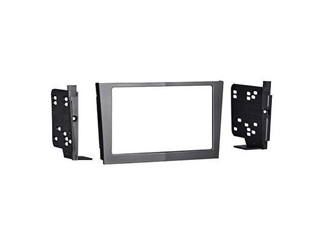 Metra - Dash Kit for Select 2008-2009 Saturn Astra DDIN - Silver - image 5