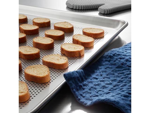 GRIDMANN 18' x 26' Commercial Grade Perforated Aluminum Baking Sheet Pan, Full Size Baking Tray - 6 Pans