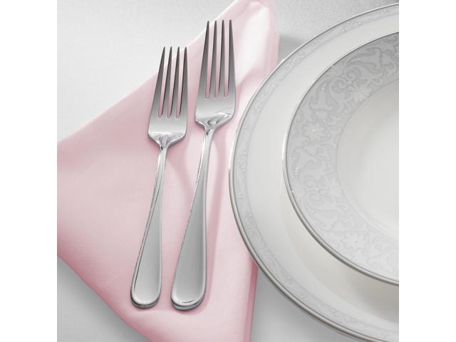 Lann's Linens Set of 144 Cloth Dinner Napkins, 17-inch Polyester Napkins, Washable and Reusable Fabric for Weddings, Hotels, Restaurants - Pink