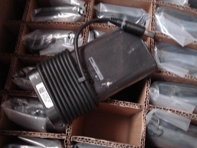 NEW Original OEM DELL Slim 90W AC Adapter HH44H LA90PM130 DA90PM130 332-1833