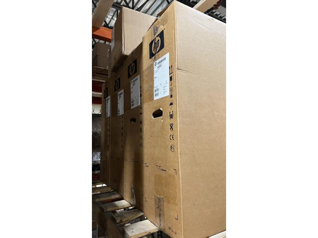 HP 8/20Q FC 8-Ports Active Switch P/N: AQ233B