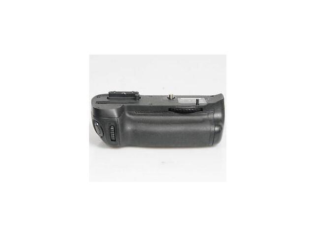 Nikon MB-D14 Multi Power Battery Pack D600