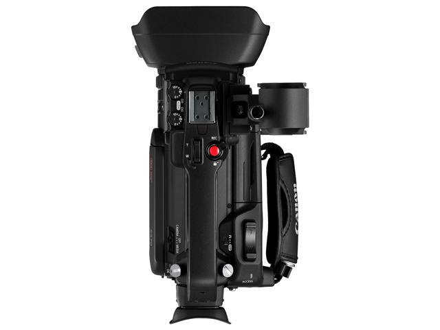 Canon XA70