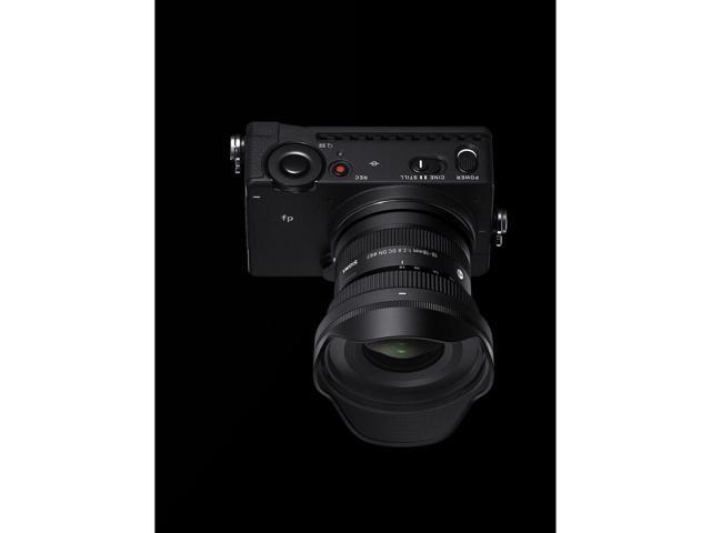Sigma 10-18mm f/2.8 DC DN Contemporary Lens (FUJIFILM X) Bundle + Accessories