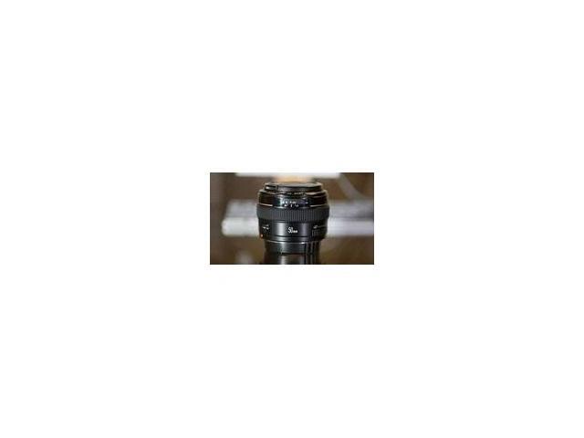 Canon EF 50mm f/1.4 USM Standard & Medium Telephoto Lens for Canon SLR Cameras - Fixed International Version