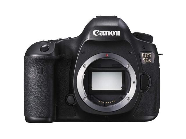 Canon EOS 5DS DSLR Camera (Body Only) + Wireless Remote + Condenser Microphone + Case + 32GB Memory Card + Tripod + Card Reader Bundle - Intl Model