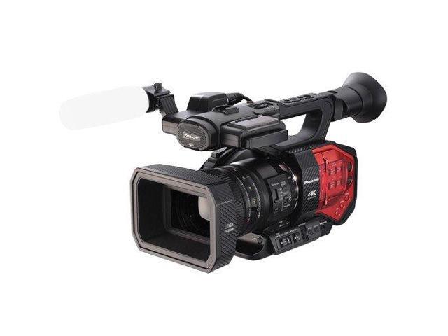 Panasonic AG-DVX200 4K Professional Camcorder with Four Thirds Sensor and Integrated 13x Leica Zoom Lens - Bronze Level Bundle