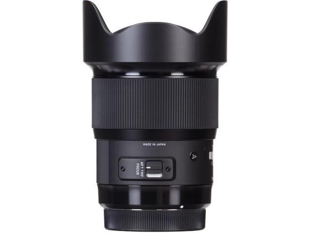 Sigma 20mm f/1.4 DG HSM Art Lens for Nikon F with Cleaning Kit, Full Size Tripod, USB Card Reader, and 32GB Memory Kit