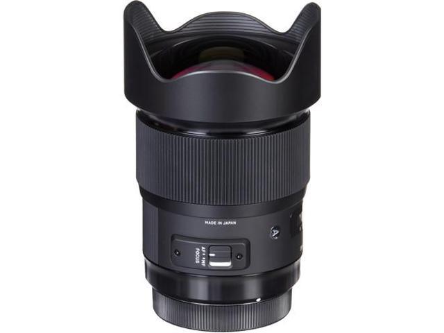 Sigma 20mm f/1.4 DG HSM Art Lens for Nikon F with Cleaning Kit, Full Size Tripod, USB Card Reader, and 32GB Memory Kit
