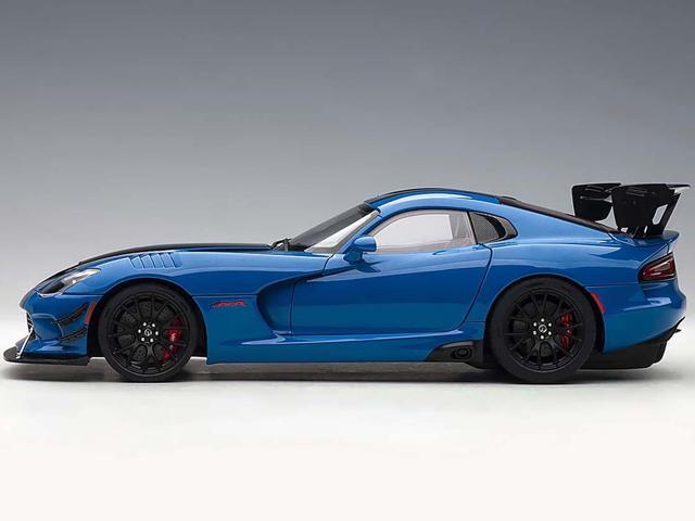 2017 Dodge Viper ACR Competition Blue with Black Stripes 1/18 Model Car by Autoart